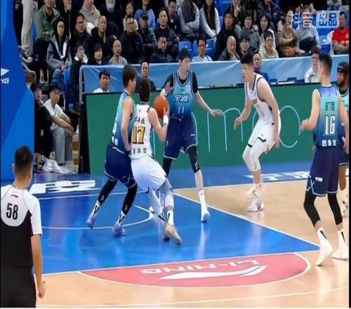 詹依莲拳击,世锦赛夺冠,胡美益获银,金宝博188bet体育官网,金宝博188bet体育直播,体育赛事直播,足球直播