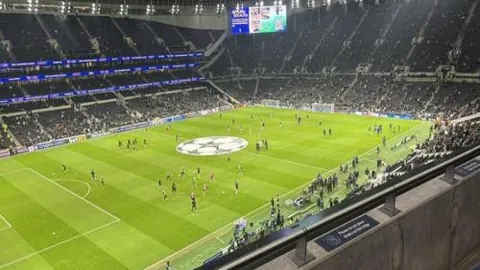 “法国足协商讨德尚去留，欧洲杯成绩或引发争议”